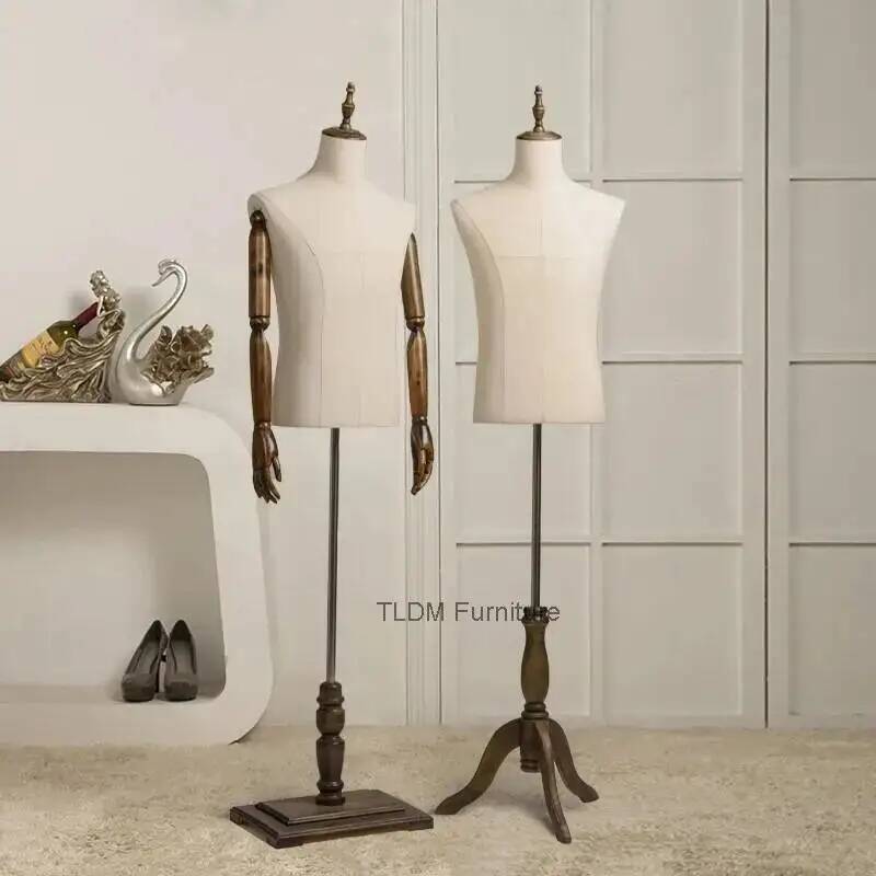 مانيكان عرض بدلات رسمية أنيقة  - مراجعة Women Formal Wear Shop وسعره