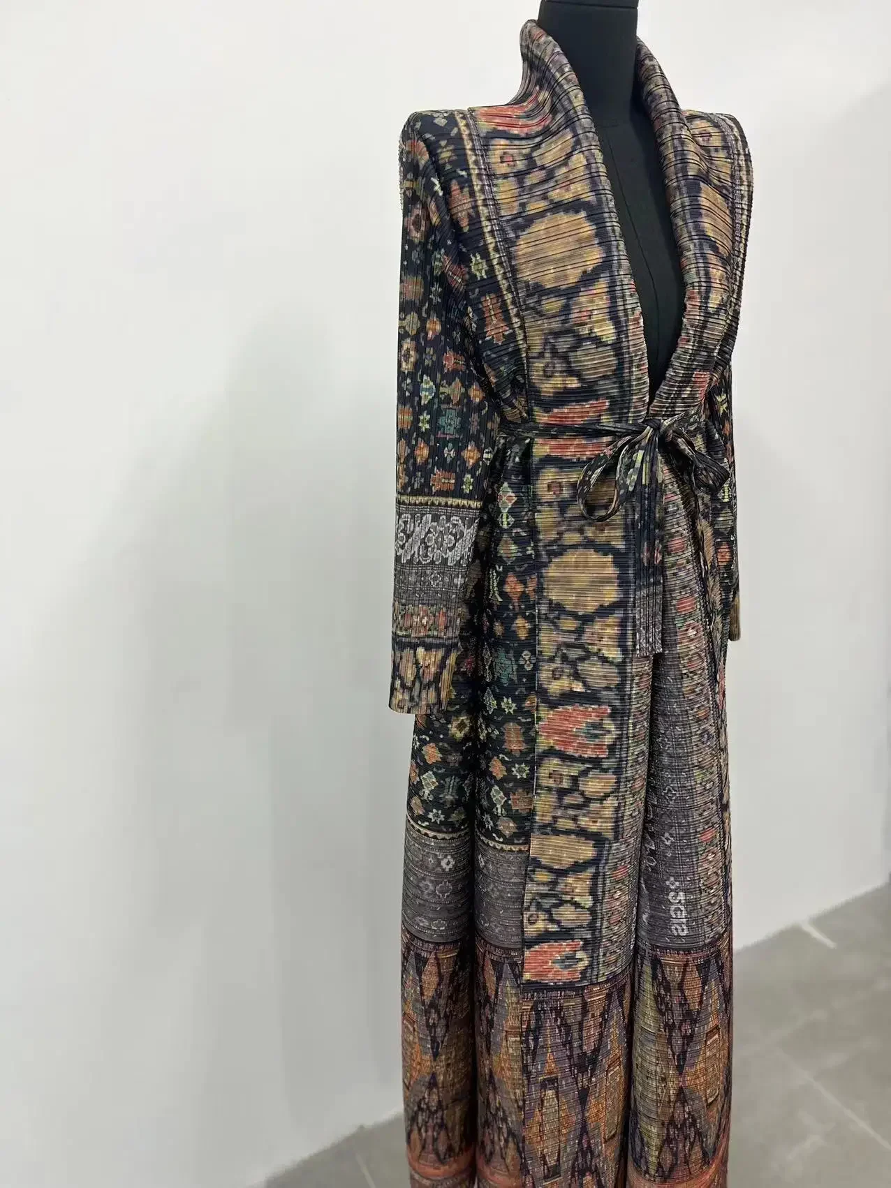 مياكي مطوي طباعة طوي طوق بأكما - مراجعة Trench Coat Formal وسعره